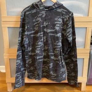 Monrow Camo hoodie